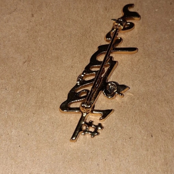 #1 Teacher Apple Gold Tone Pin  Vintage OAJC - Picture 2 of 5